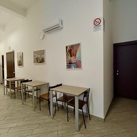 Cortile Dei Giusti - Combo Guesthouse Palermo Exterior foto